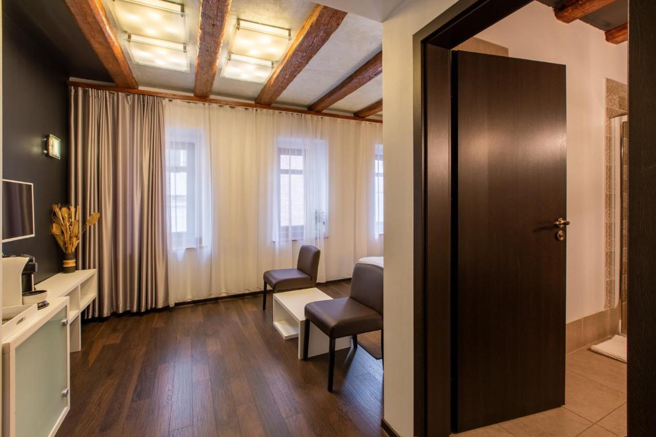 Vendi Grand Square Residence ซีบิว ภายนอก รูปภาพ